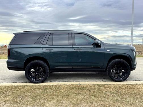 2025 Cadillac Escalade 4WD Sport