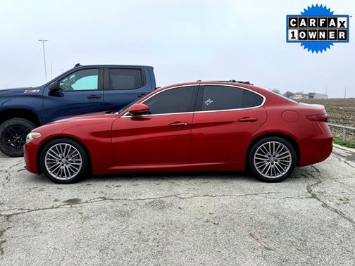 2018 Alfa Romeo Giulia Ti Lusso