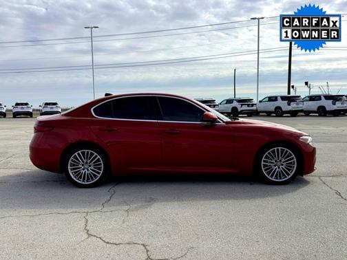 2018 Alfa Romeo Giulia Ti Lusso