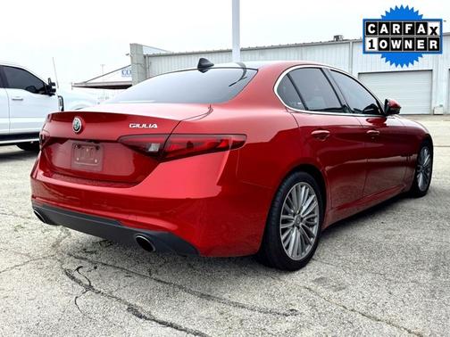2018 Alfa Romeo Giulia Ti Lusso