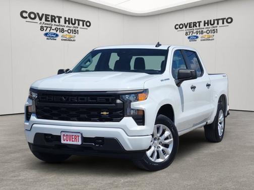 Summit White 2022 Chevrolet Silverado 1500 Custom