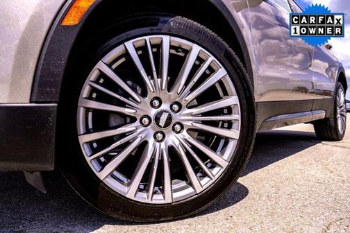2025 Cadillac XT4 FWD Premium Luxury