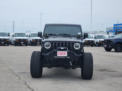 Black Clearcoat 2020 Jeep Gladiator Rubicon