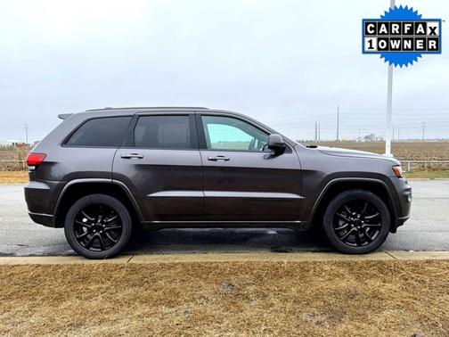 2020 Jeep Grand Cherokee Altitude