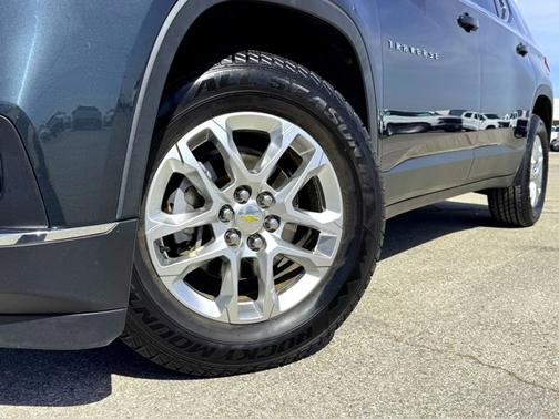 2020 Chevrolet Traverse LT Cloth