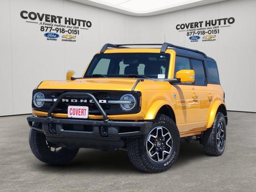 Yellow 2022 Ford Bronco Outer Banks