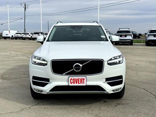 2018 Volvo XC90 T5 Momentum
