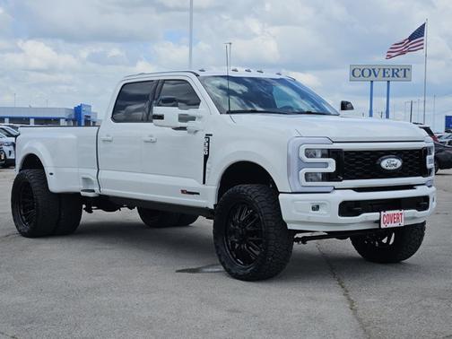 Star White Metallic Tri-Coat 2026 Ford F-350 King Ranch