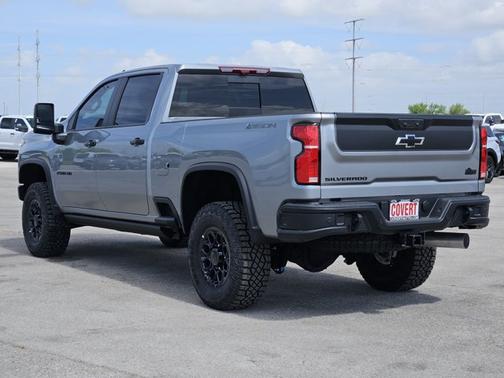 Sterling Gray Metallic 2026 Chevrolet Silverado 2500 ZR2