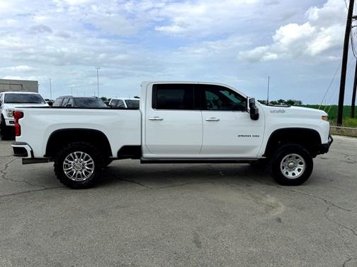 Summit White 2021 Chevrolet Silverado 2500 High Country