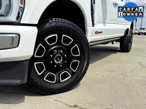 White 2024 Ford F-350 Platinum