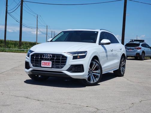 2019 Audi Q8 Premium Plus