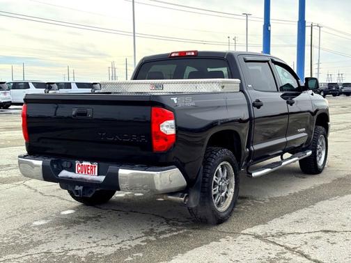 2017 Toyota Tundra SR5