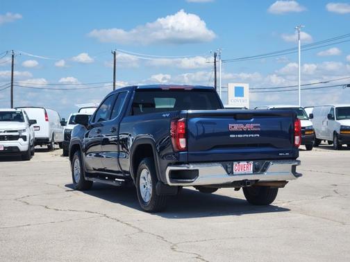 Pacific Blue Metallic 2022 GMC Sierra 1500 Limited SLE