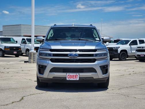 Silver 2022 Ford Expedition XLT