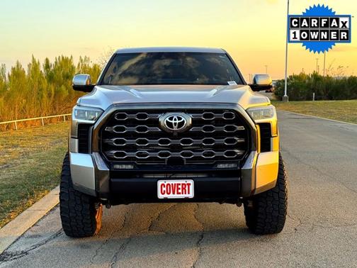 2022 Toyota Tundra Platinum