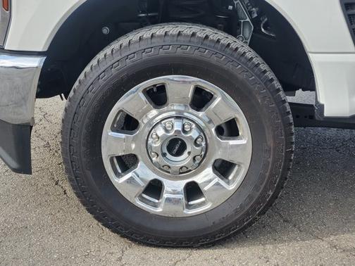 Star White Metallic Tri-Coat 2026 Ford F-250 King Ranch