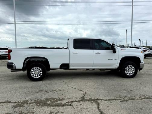 Summit White 2023 Chevrolet Silverado 2500 LT