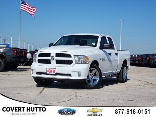 Bright White Clearcoat 2018 RAM 1500 Express