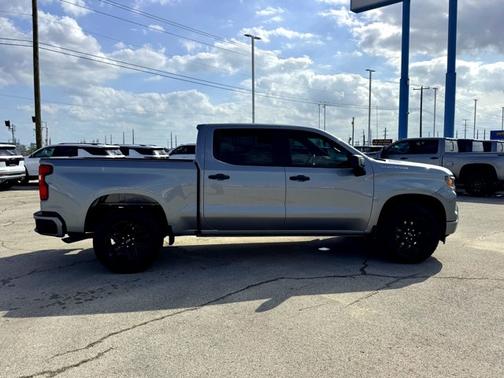 Sterling Gray Metallic 2025 Chevrolet Silverado 1500 Custom