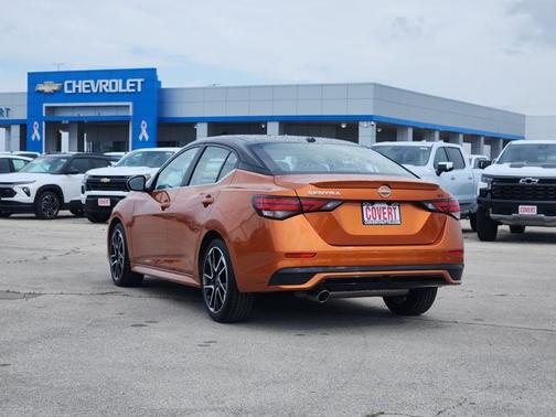 Monarch Orange Metallic/Super Black 2025 Nissan Sentra SR
