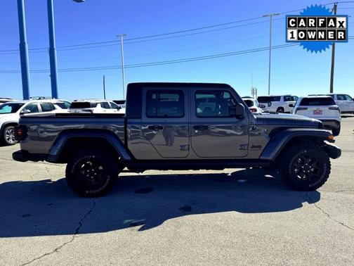 2022 Jeep Gladiator Willys