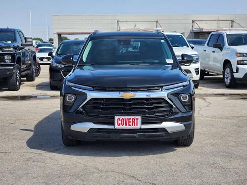 Mosaic Black Metallic 2025 Chevrolet Trailblazer LT