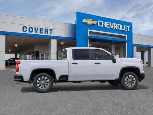 Summit White 2026 Chevrolet Silverado 2500 Custom