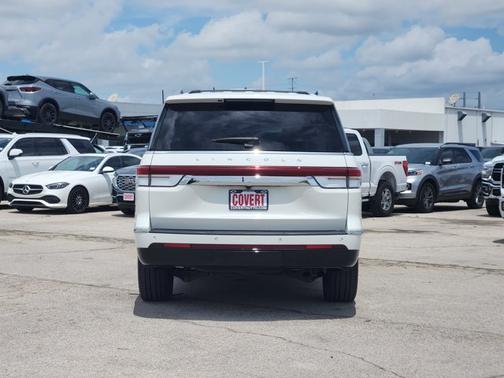 2023 Lincoln Navigator L Reserve