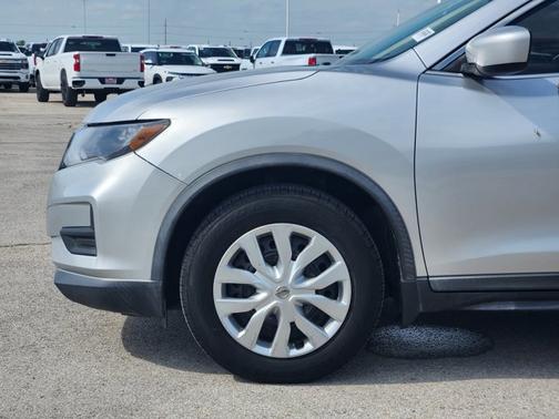 Brilliant Silver 2018 Nissan Rogue S