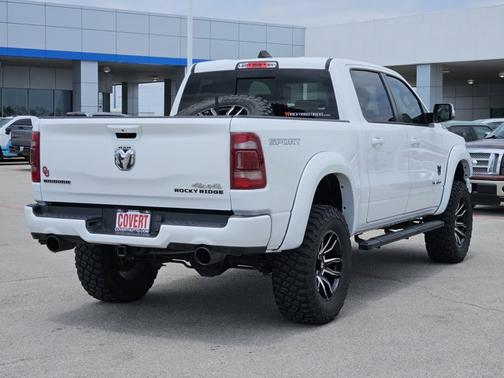 Bright White Clearcoat 2023 RAM 1500 Big Horn