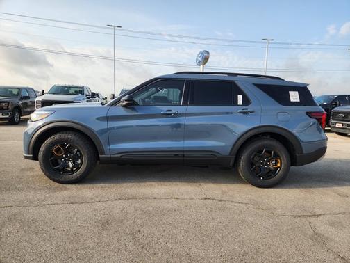Vapor Blue 2026 Ford Explorer Tremor