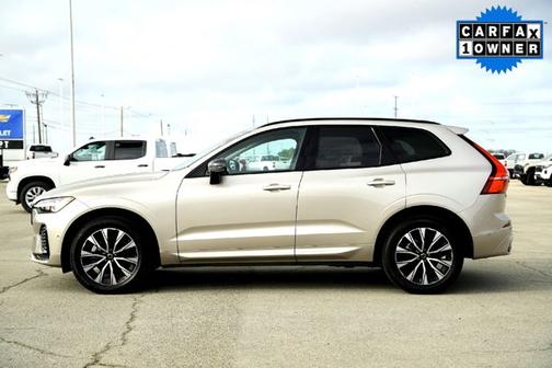 2025 Volvo XC60 Plus