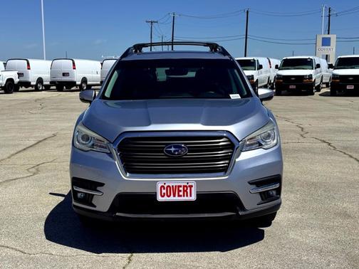 Ice Silver Metallic 2019 Subaru Ascent Limited 8-Passenger