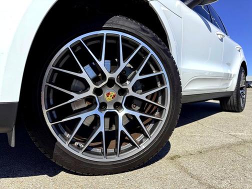 2019 Porsche Macan S