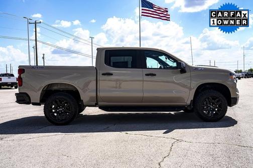 2022 Chevrolet Silverado 1500 Custom Trail Boss