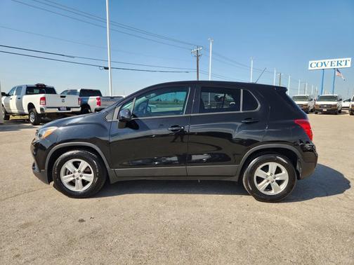 Mosaic Black Metallic 2020 Chevrolet Trax LS