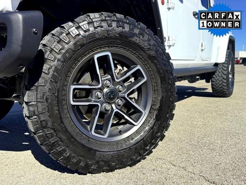 2024 Jeep Gladiator Mojave X