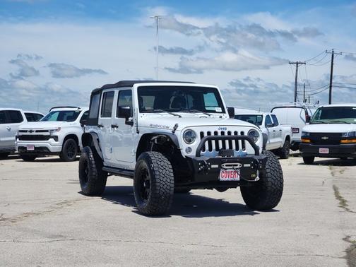 Bright White Clearcoat 2014 Jeep Wrangler Unlimited Rubicon