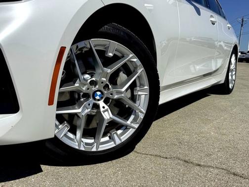 2026 BMW 330 330i NA xDrive