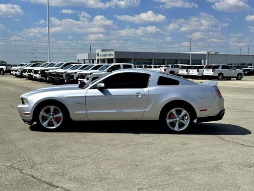 2011 Ford Mustang GT Premium