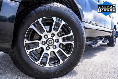 2020 Nissan Titan SV