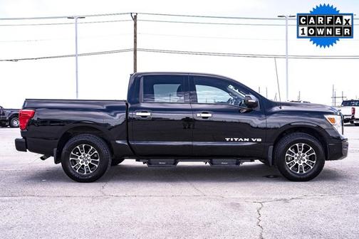 2020 Nissan Titan SV