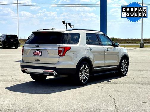 2017 Ford Explorer Platinum