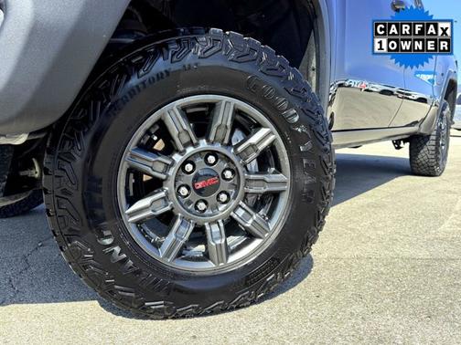 2024 GMC Sierra 1500 AT4X