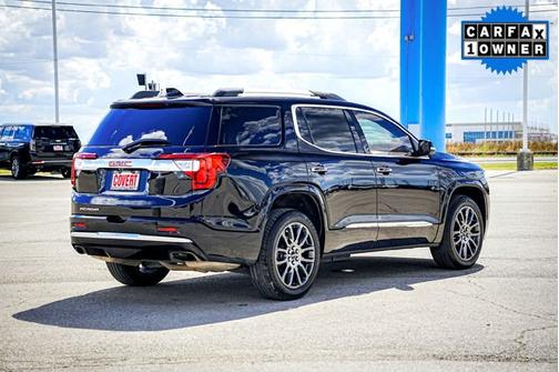 2022 GMC Acadia Denali