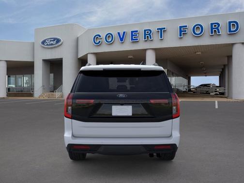 Space Silver Metallic 2026 Ford Expedition Tremor