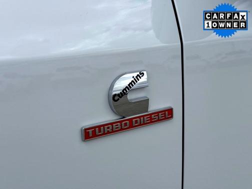 Bright White Clearcoat 2025 RAM 2500 Big Horn