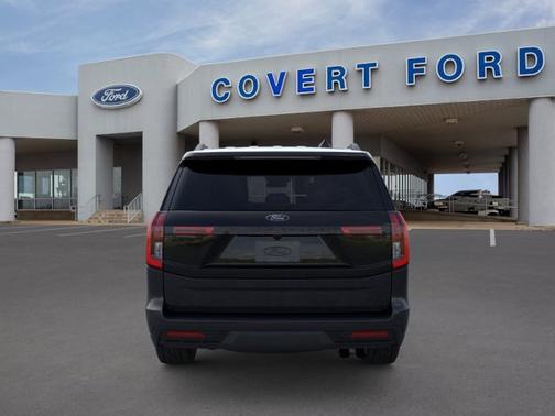 Agate Black Metallic 2026 Ford Expedition Tremor