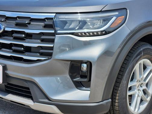 Carbonized Gray Metallic 2026 Ford Explorer Active